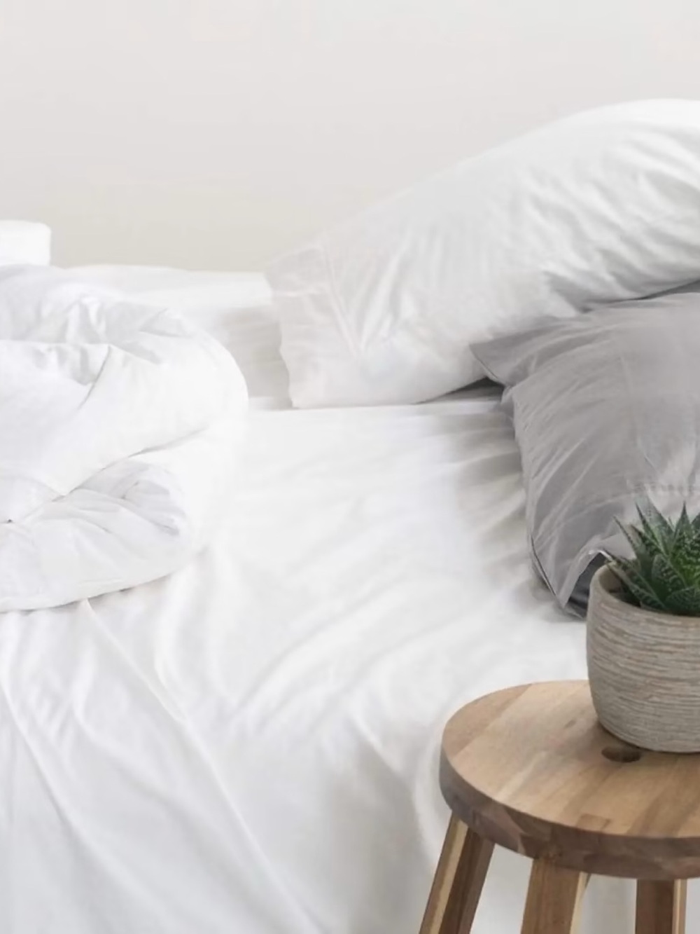 Miracle Made Temp-Regulating and Self-Cleaning Sheet